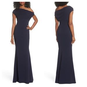 Katie May Hannah OneShoulder Crepe TrumpetGown Sz2